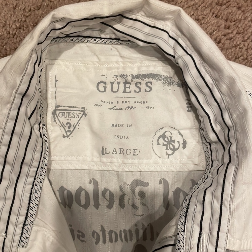Guess button down. - Picture 2 of 3